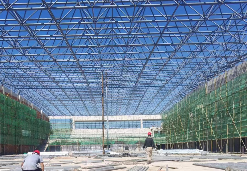 蕪湖(hú)職業(yè)技(jì)術(shù)學院體育館南(nán)校區屋面網架工(gōng)程項目
